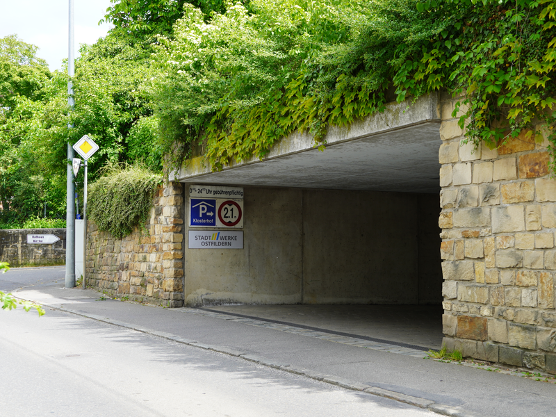 Einfahrt zur Tiefgarage Klosterhof