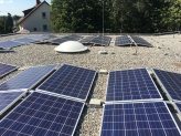 PV-Anlage auf dem Gebäudedach der Kita Waldstraße